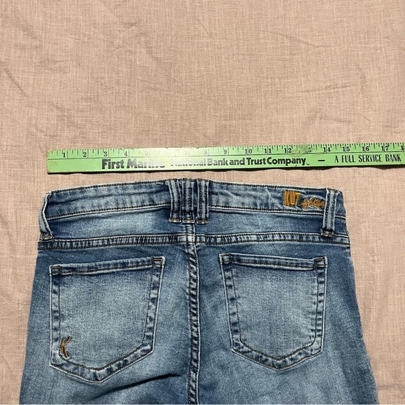 Kut from the Kloth Blue Straight Leg Jeans Size 4 Relaxed Boyfriend Distressed - Picture 8 of 8
